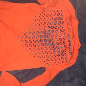 Under armor long sleeve athletic shirt